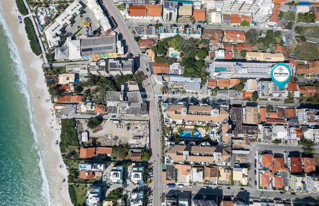 PM 205 · Apartamento de Alto Padrão com Rooftop, 3 quartos na Praia Bombinhas com excelente localização.-1